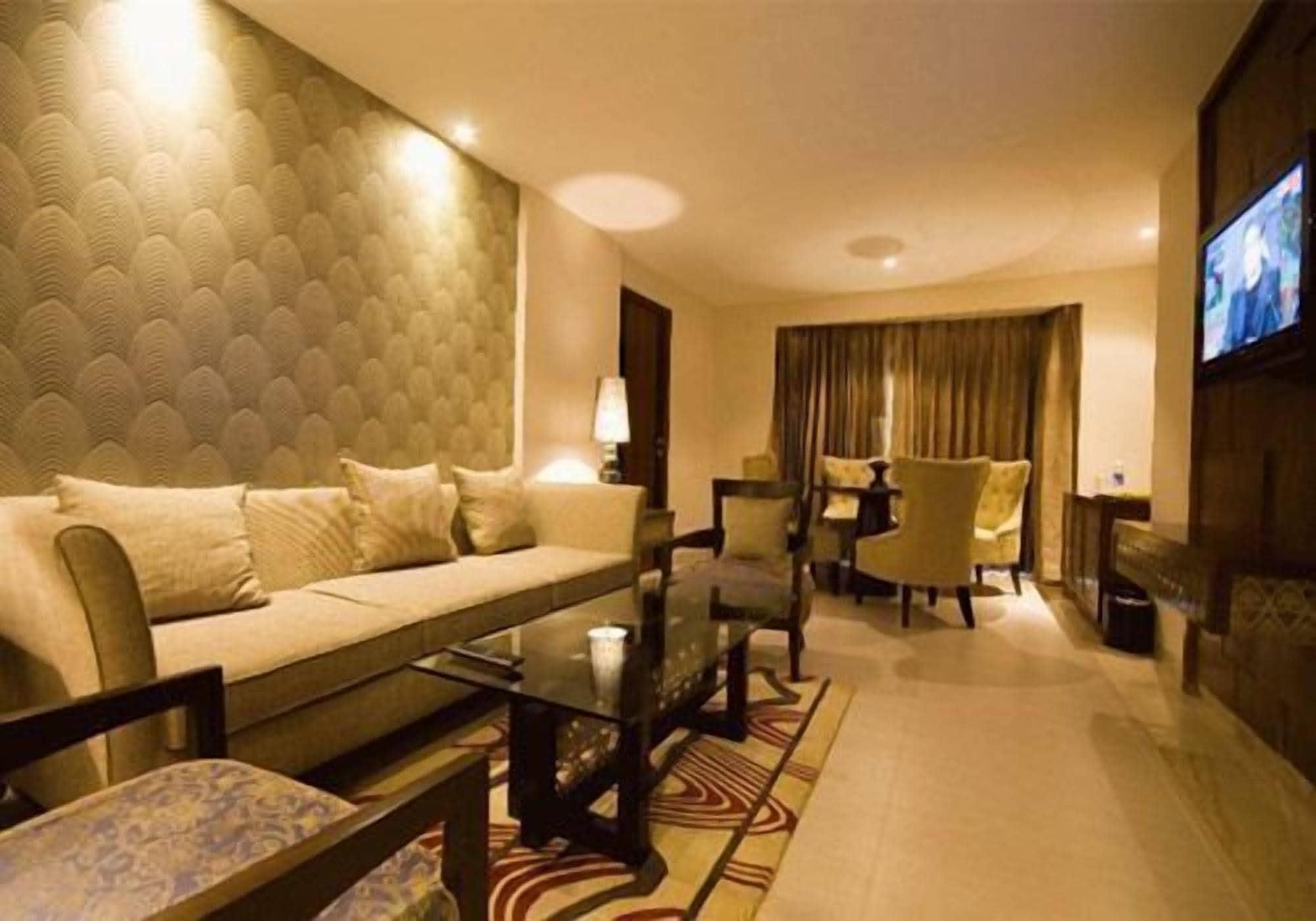 Hotel The Fern, Jaipur Extérieur photo
